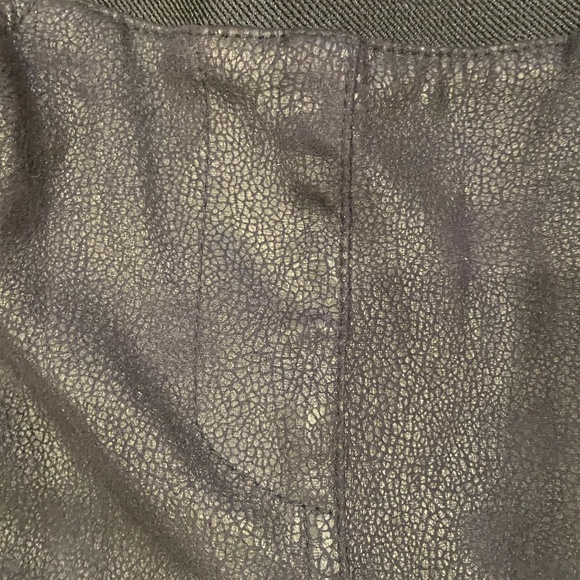NWOT ABS Runway textured soft faux leather look leggings 4 S - Picture 7 of 8